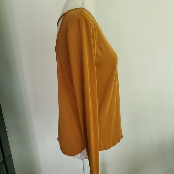 Betsey Johnson Performance Strappy Back Activewear Top - Picture 6 of 8